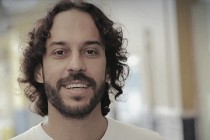 Gabriel, o Pensador lança música que fala das insatisfações populares