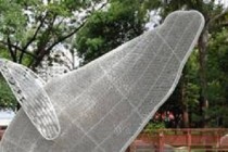 Instalação “Baleias Jubarte” na Praça Victor Civita