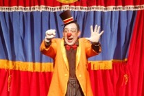 Creche Municipal Vila Gustavo, no bairro Jaçanã recebe a peça teatral Le Cirque Magique