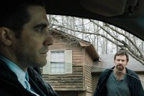 Veja o primeiro cartaz e trailer completo para o thriller dramático PRISONERS, com Hugh Jackman, Jake Gyllenhaal e Viola Davis