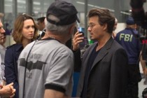Sci-fi Transcendence com Johnny Depp e Rebecca Hall, ganha primeira imagem, teaser pôster e featurette inédito!