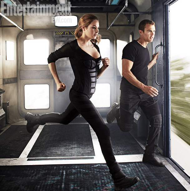 Divergent-Official Poster Banner PROMO PHOTO EW-20JUNHO2013-07