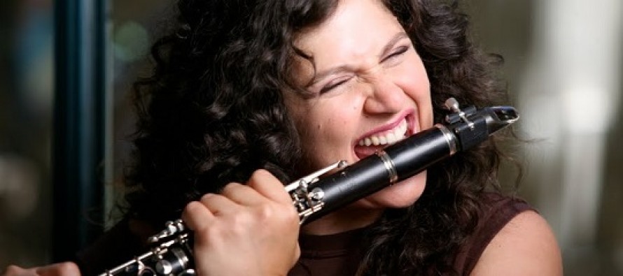 A clarinetista israelense Anat Cohen é a convidada da série Jazz Sinfônica +, no Auditório Ibirapuera