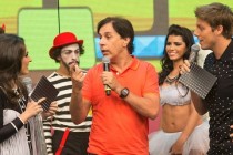 Tom Cavalcante grava com Fábio Porchat e Tatá Werneck no “Tudo Pela Audiência”