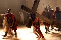 Espetáculo A Paixão de Cristo terá cinco encenações gratuitas na nova orla do Rio Vermelho