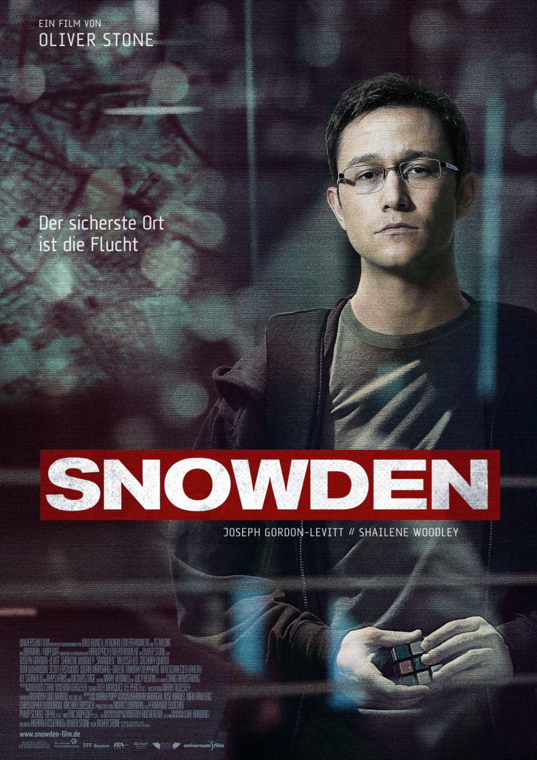 Dirigido por Oliver Stone, o filme sobre "Edward Snowden" estreou nos cinemas brasileiro