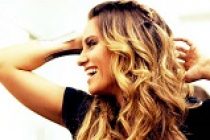 A cantora Bruna Pinheiro lança o lyric video da música “No Meu Taco Eu Boto Fé”