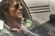 Tom Cruise é piloto que trafica drogas e armas no trailer de ‘Feito na América’