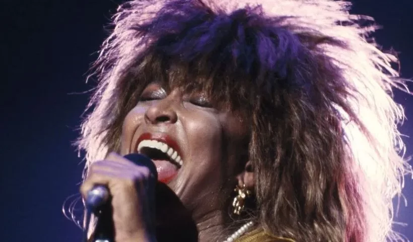 Tina Turner a lenda viva que transcende gerações